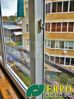 Раздвижная пластиковая рама на балкон